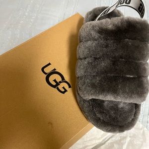 NWT UGG “Fluff Yeah” Gray Fur Slippers